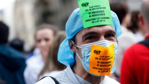 Un agent de l'AP-HP en grève jeudi 21 mai