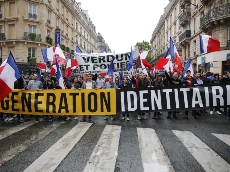 Lien: https://commons.wikimedia.org/wiki/File:Generation-identitaire.jpg Licence Creative Commons 4.0